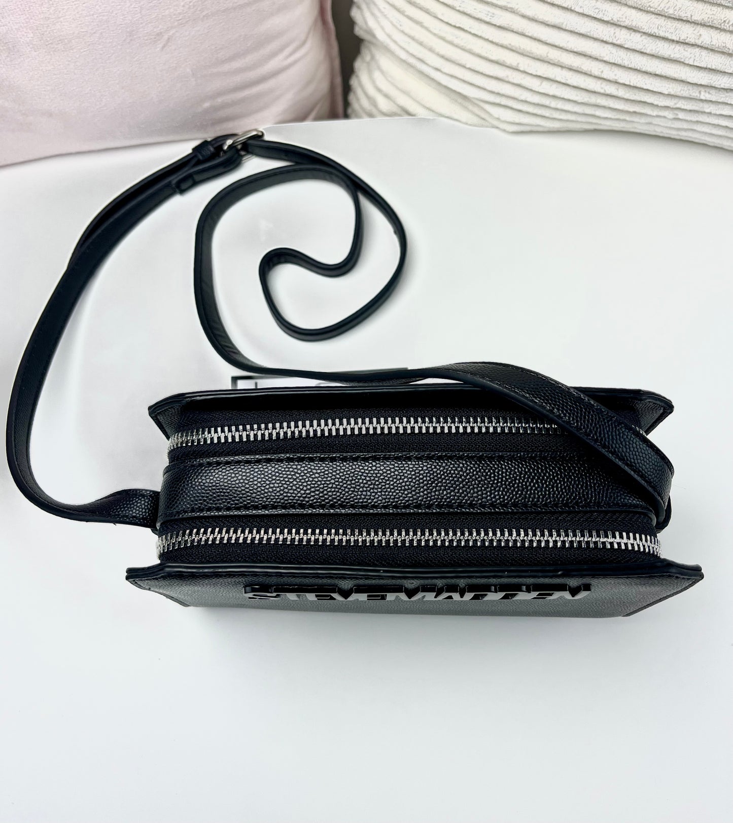 Steve Madden Mini Crossbody y Billetera negra