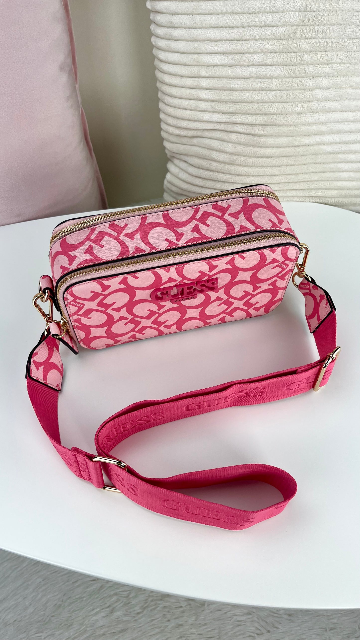 Guess Crossbody Doble ZIP Rosa