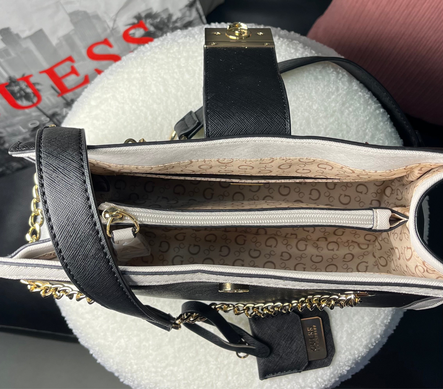 Guess Satchel Negro Deluxe