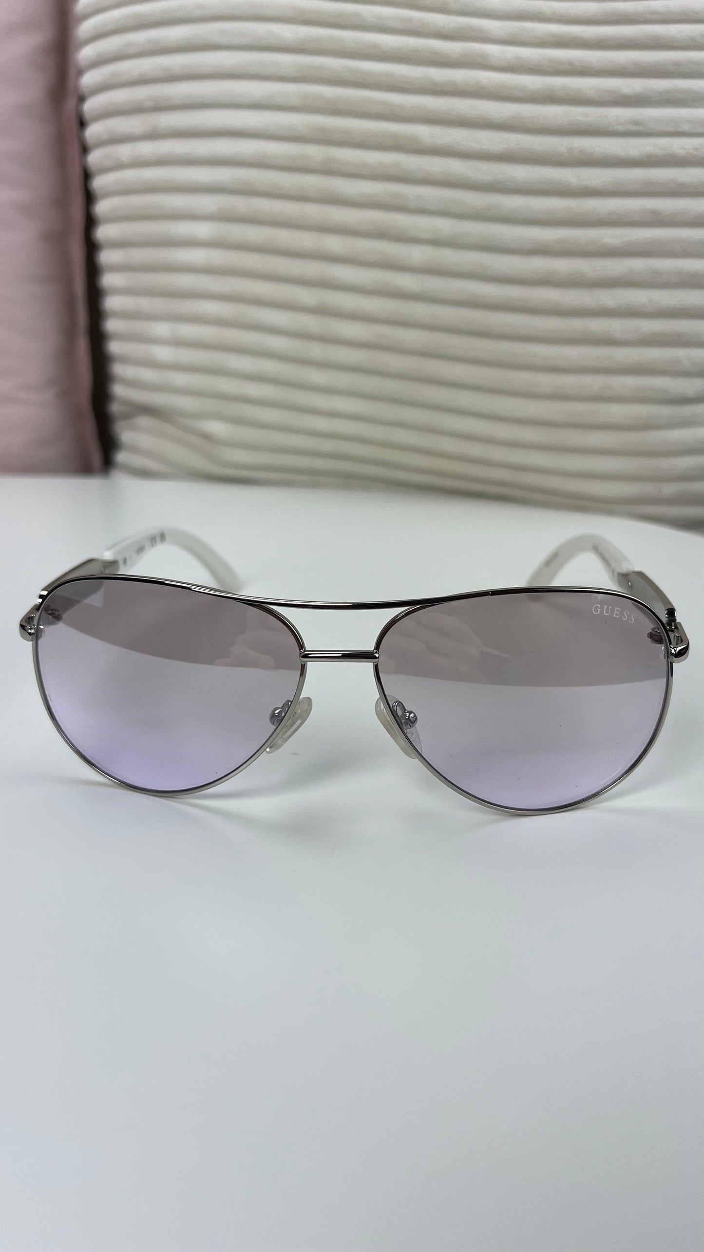 Guess Classic Aviator Sunglasses White