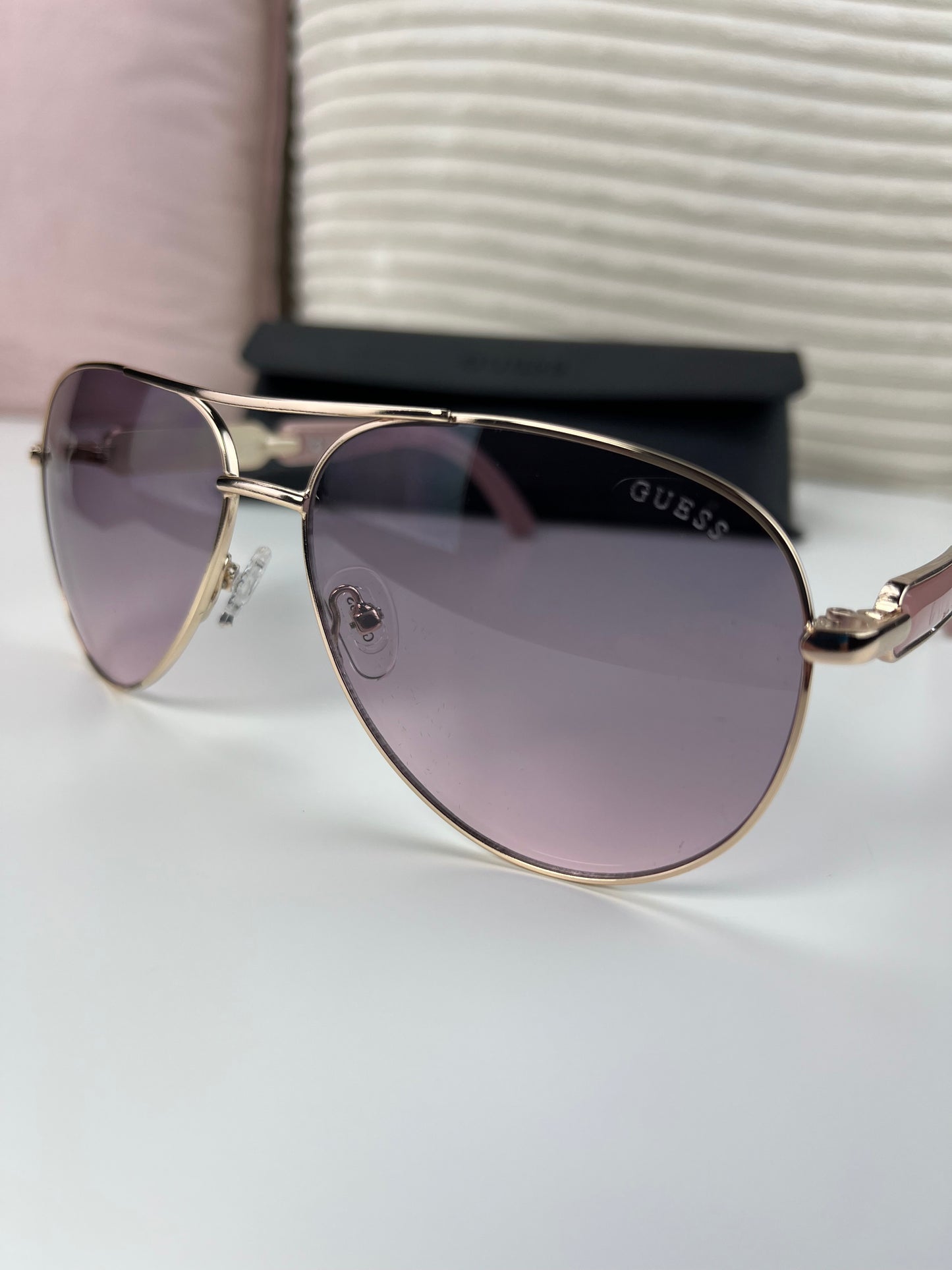 Guess Classic Aviator Sunglasses Pink