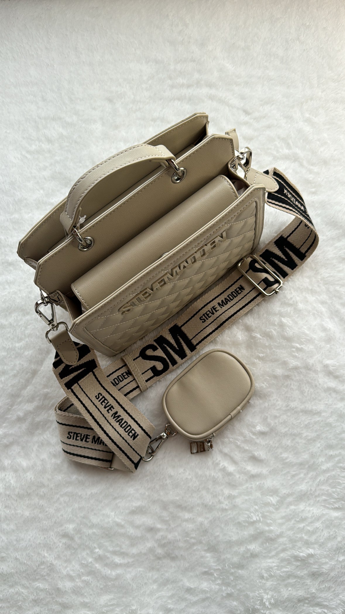 Steve Madden Crossbody Beige relieve