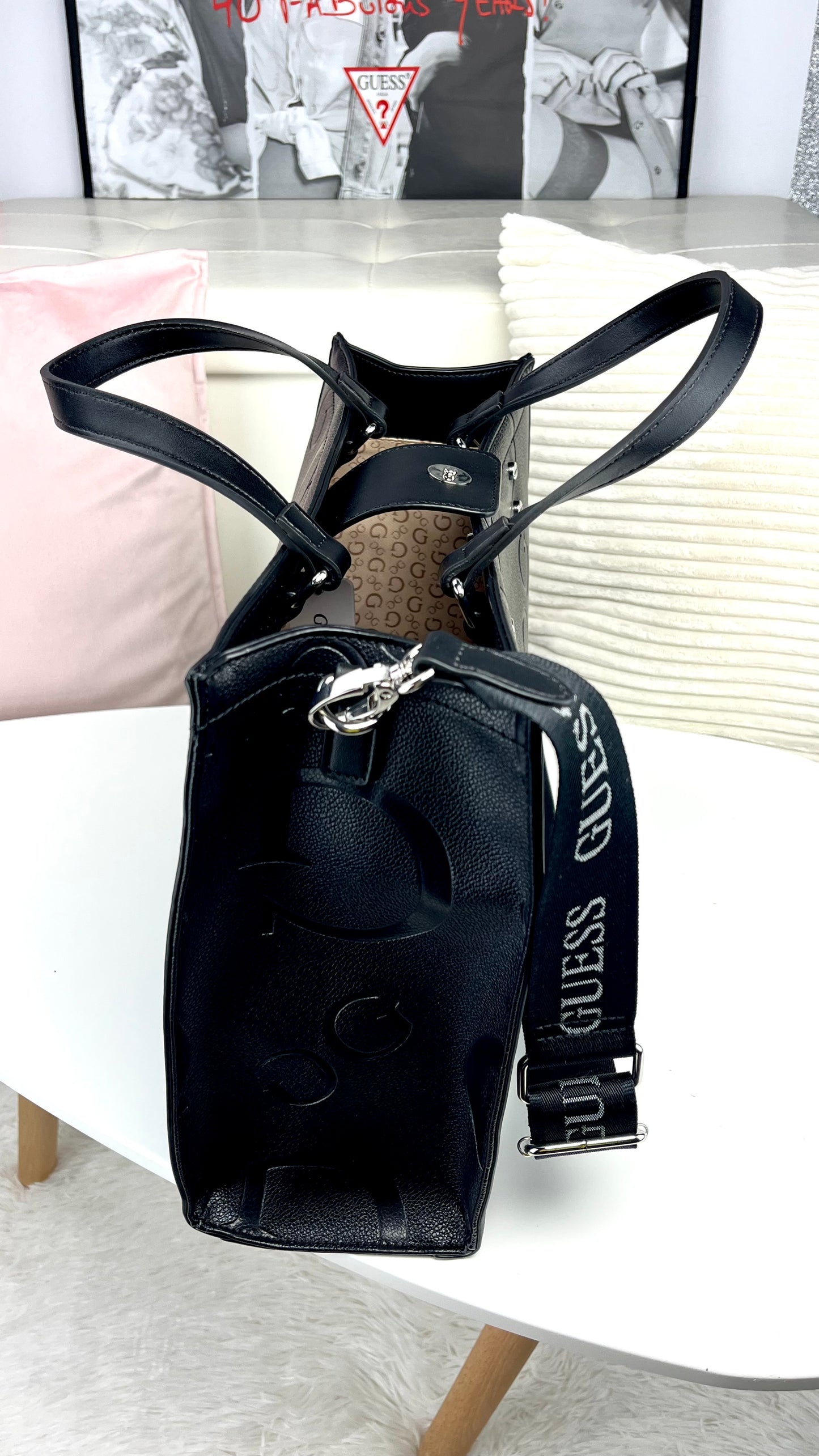 Guess Tote BAG Negro Strap