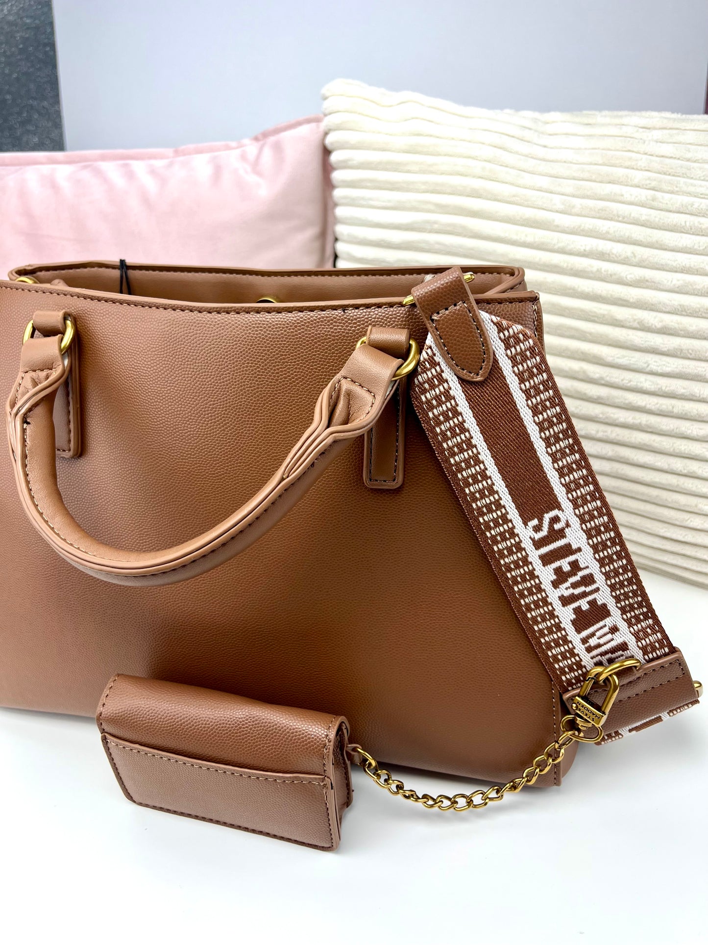 Steve Madden Satchel y Crossbody Café