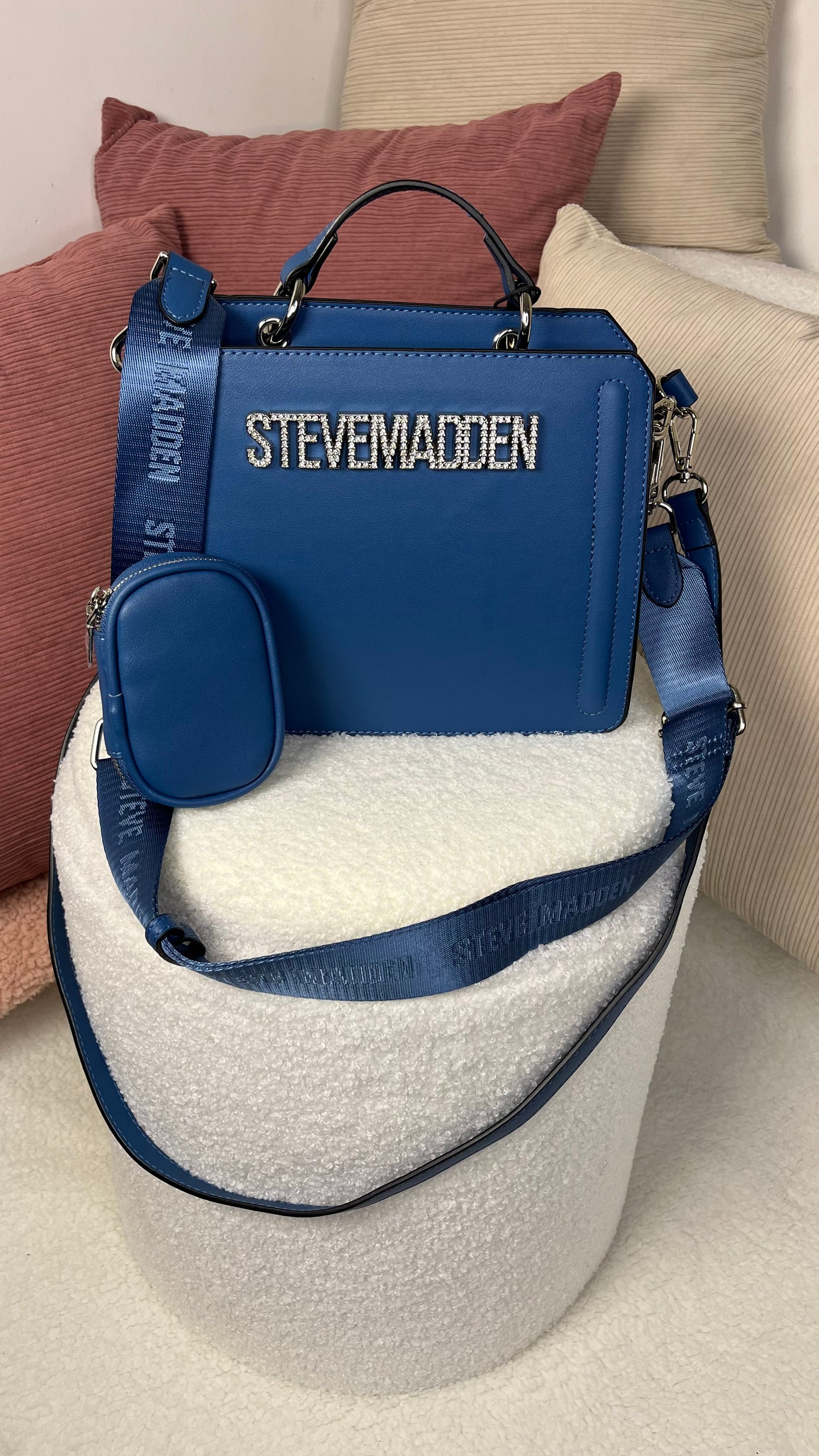 Steve Madden Crossbody Azul claro Brillante