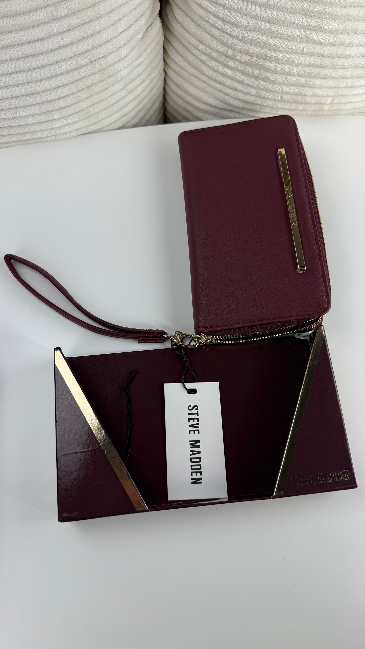 Steve Madden Wallet GIFT Wine