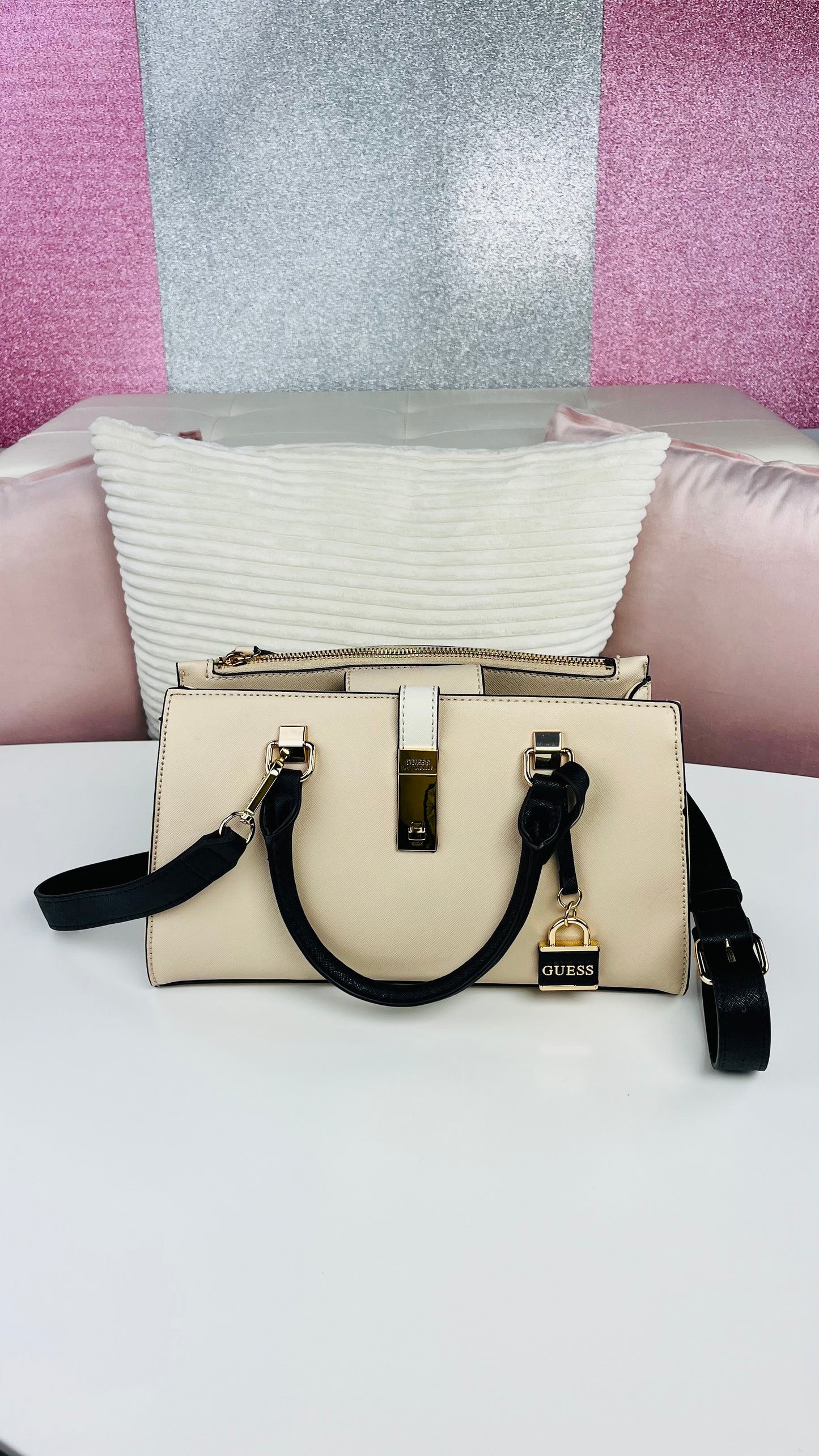 Guess Satchel- Crossbody Beige