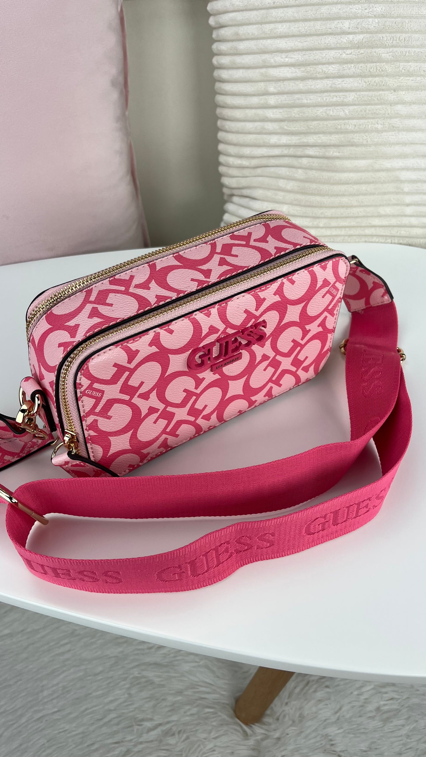 Guess Crossbody Doble ZIP Rosa