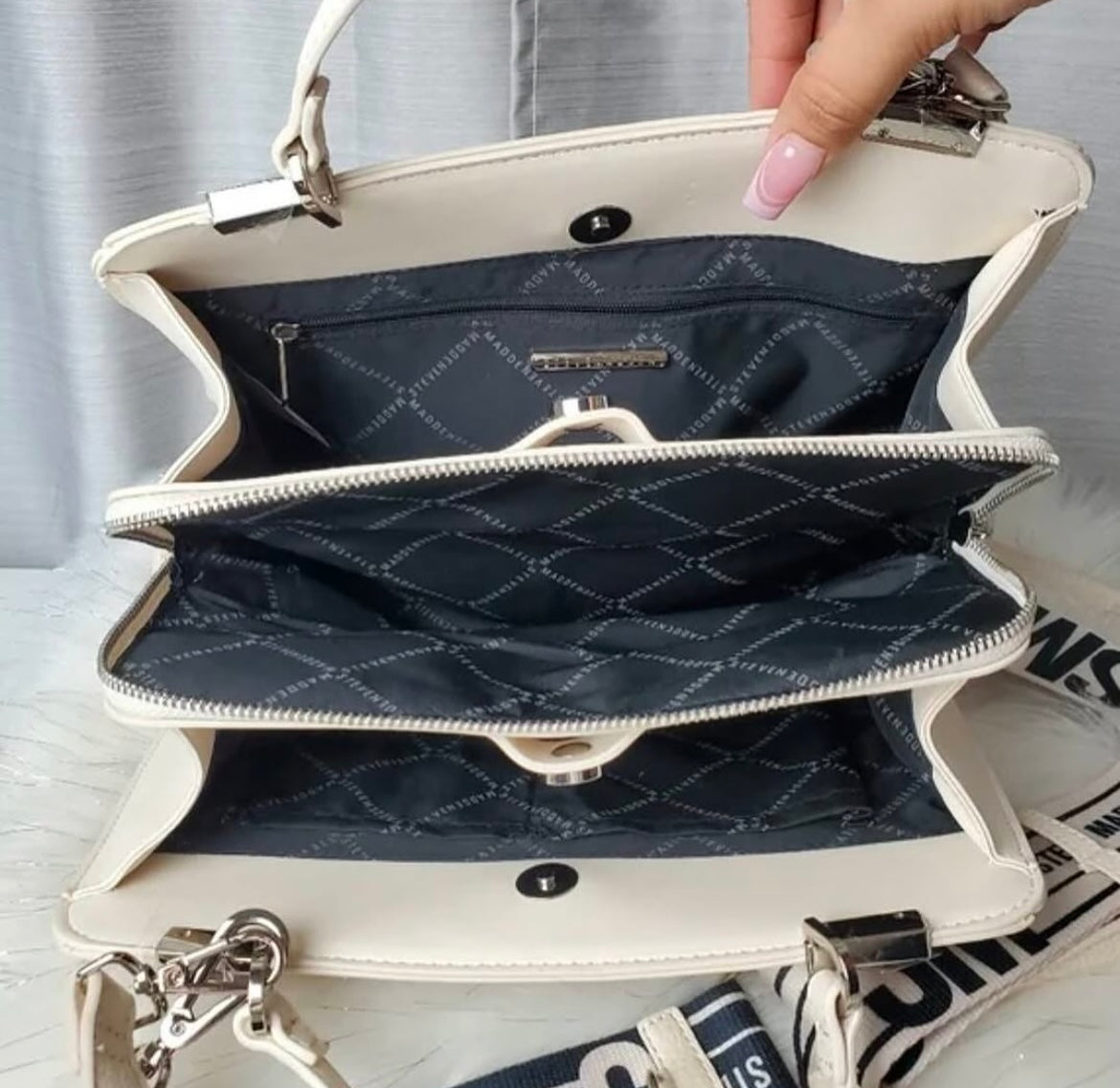 Steve Madden Crossbody White