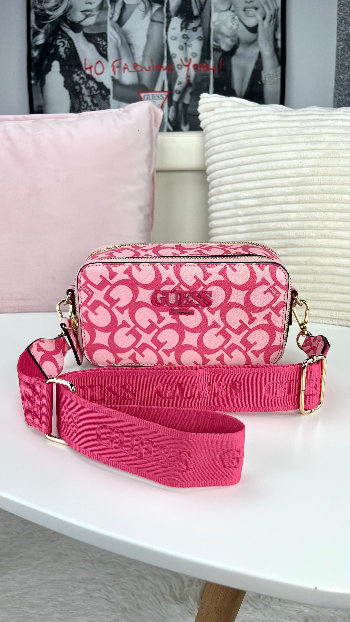 Guess Crossbody Doble ZIP Rosa