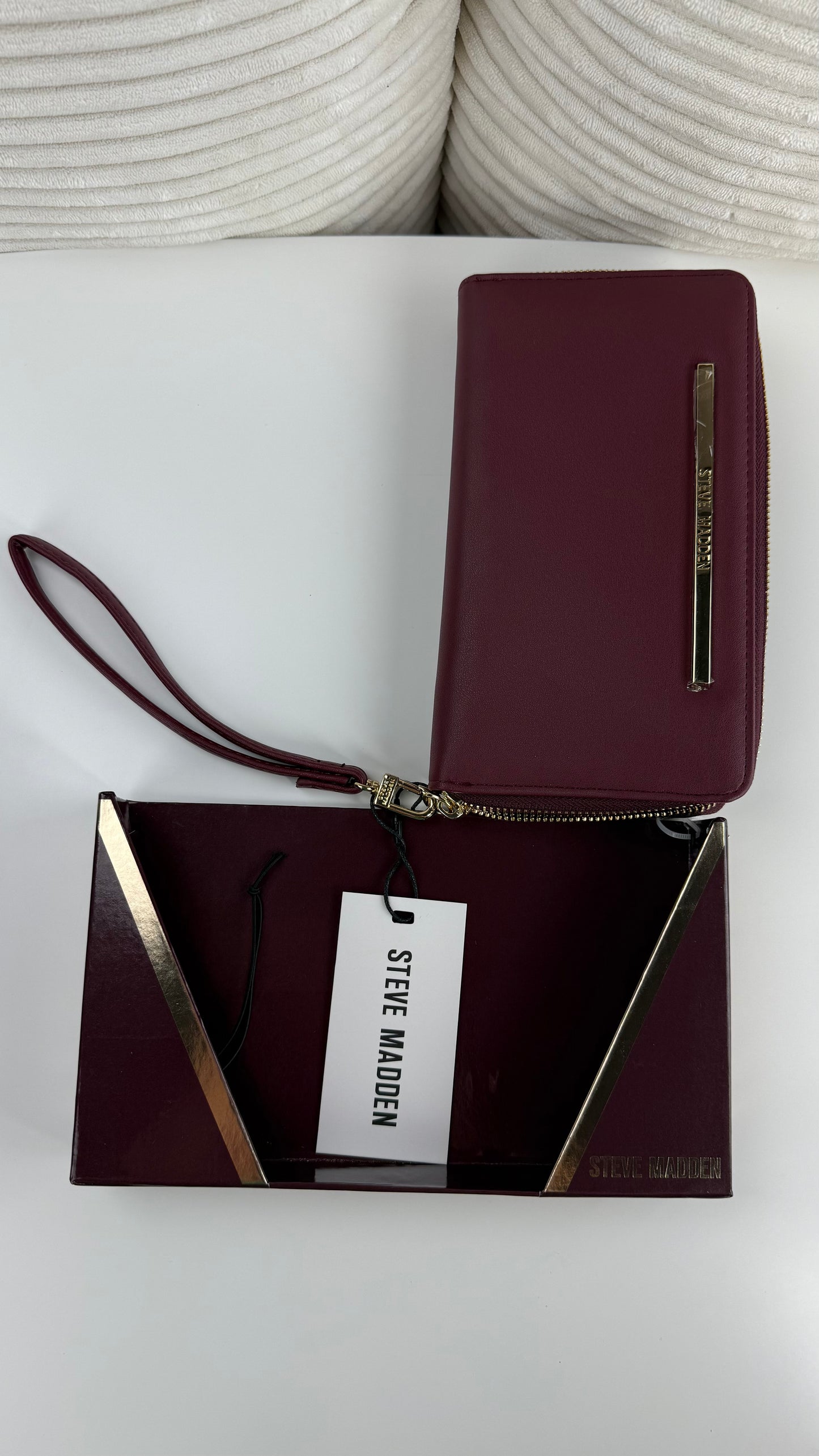 Steve Madden Wallet GIFT Wine