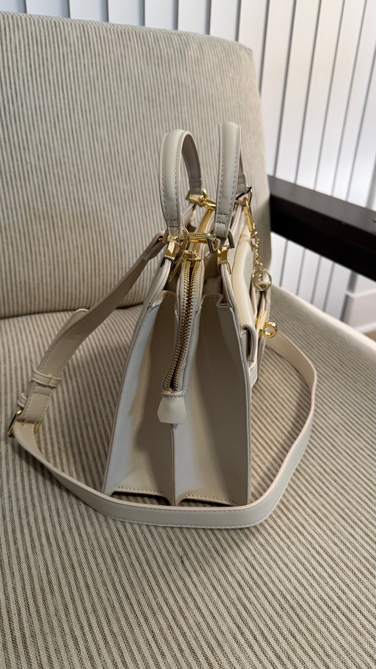 Steve Madden Satchel - Wallet Cream