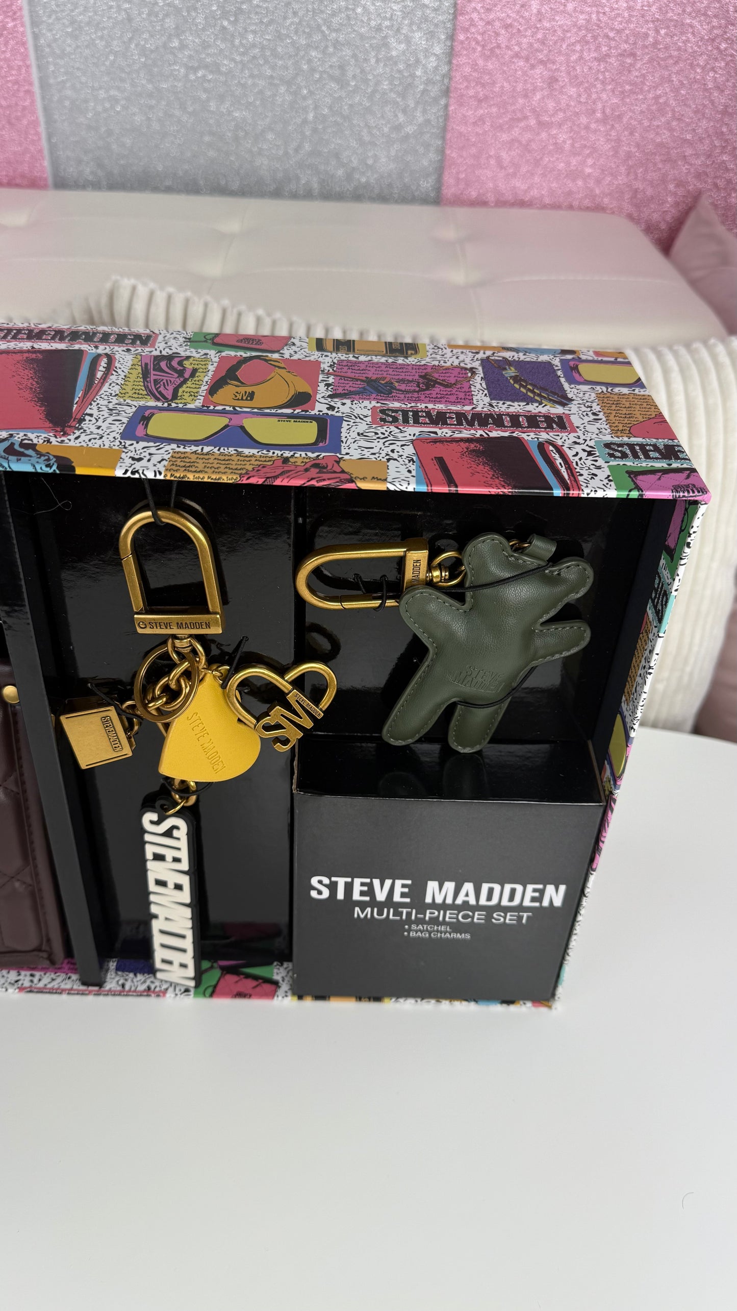 Steve Madden Crossbody GIFT Set Charms Brown