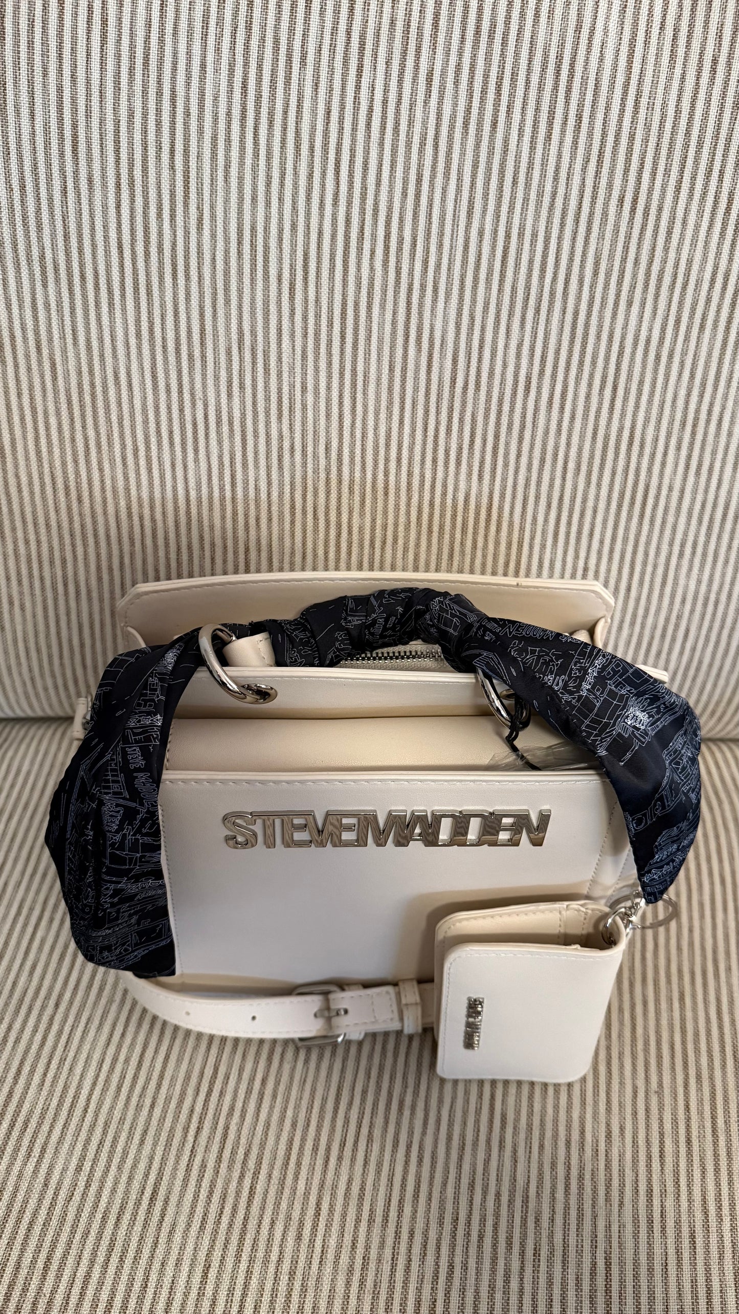 Steve Madden Crossbody Cream Beverly