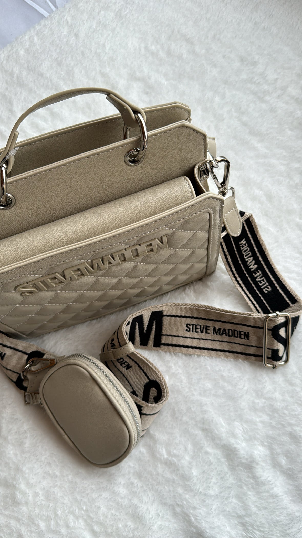 Steve Madden Crossbody Beige relieve