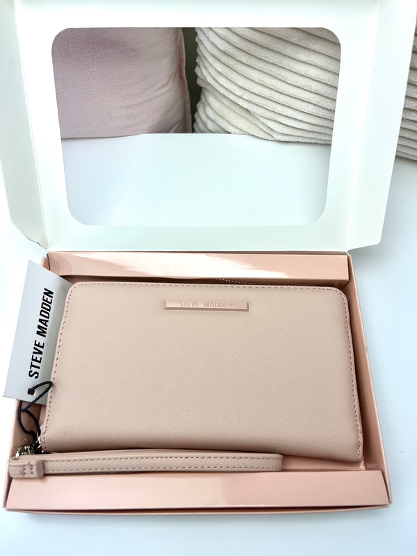 Steve Madden Billetera Mano Coral