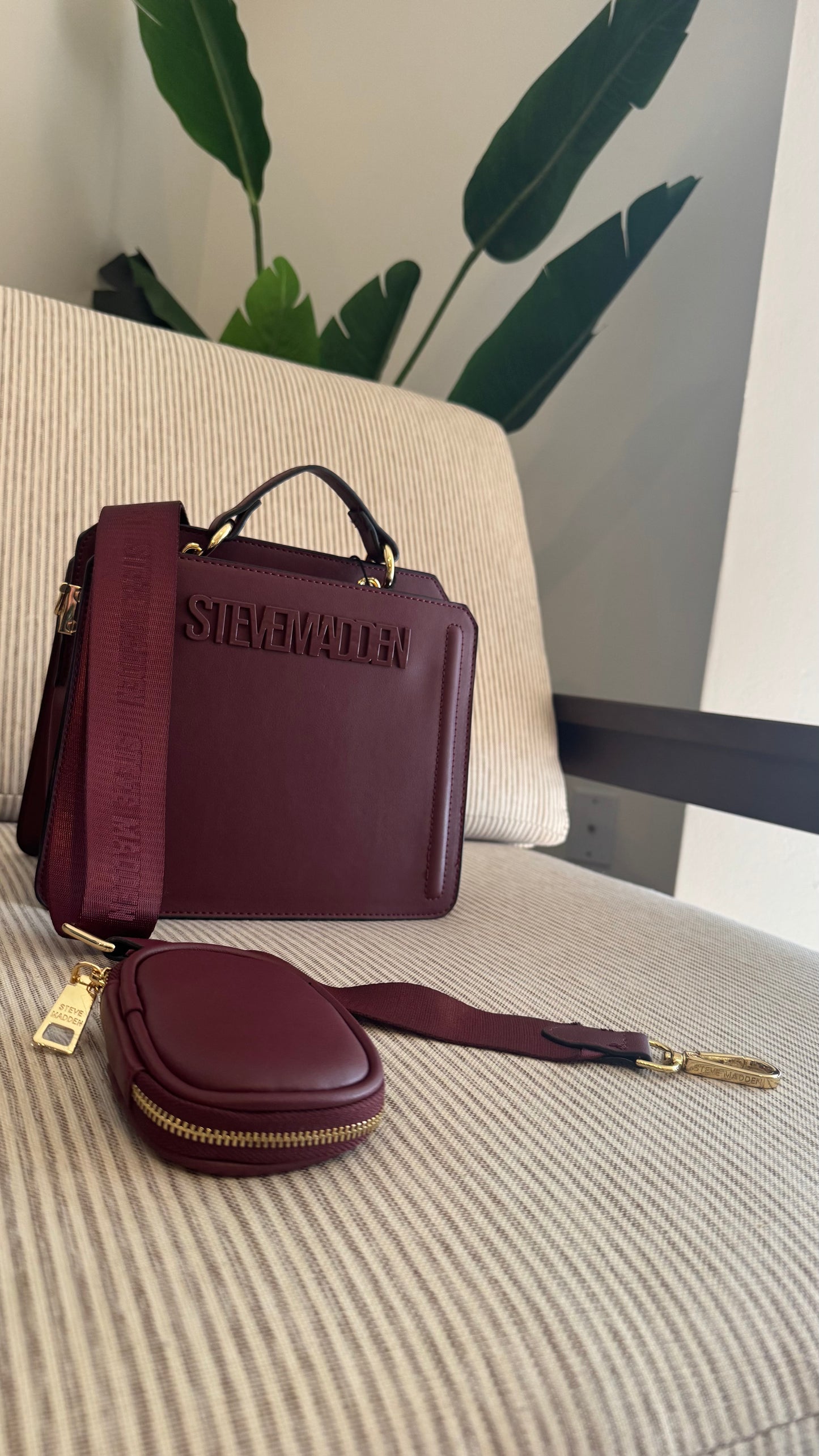 Steve Madden Crossbody Vino