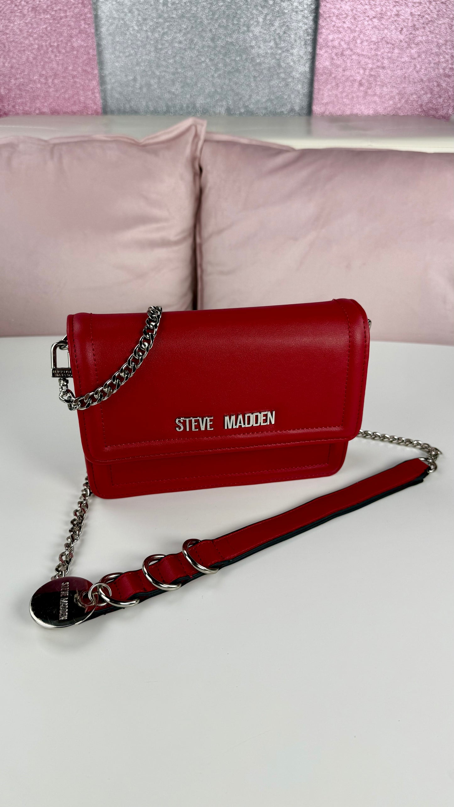 Steve Madden Crossbody - Phone Wallet Red