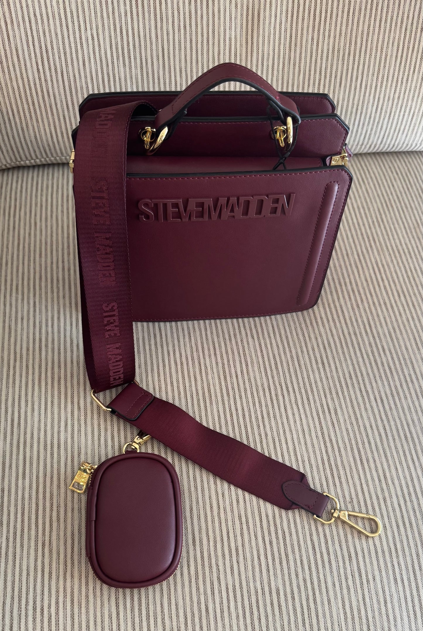 Steve Madden Crossbody Vino