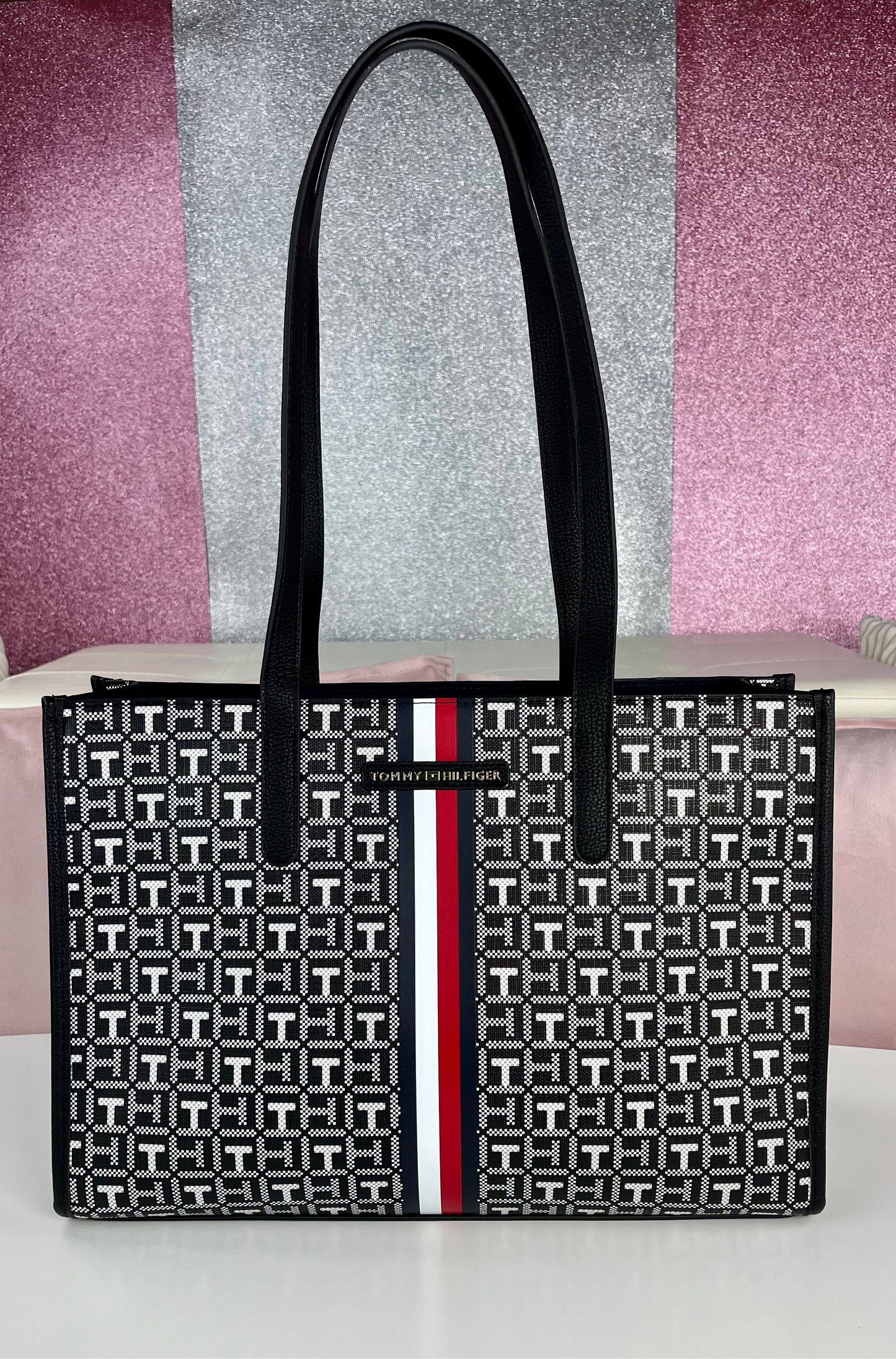 Tommy Hilfiger Satchel - Line Negro