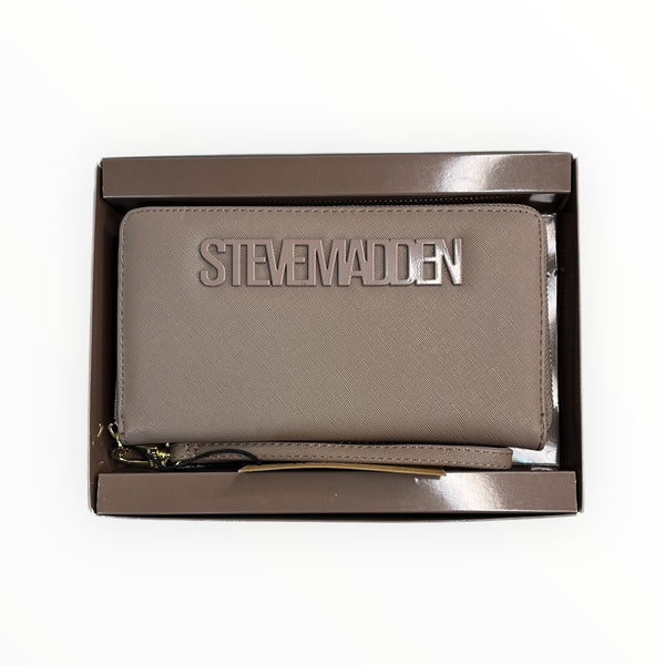 Steve Madden Billetera - Passport Café