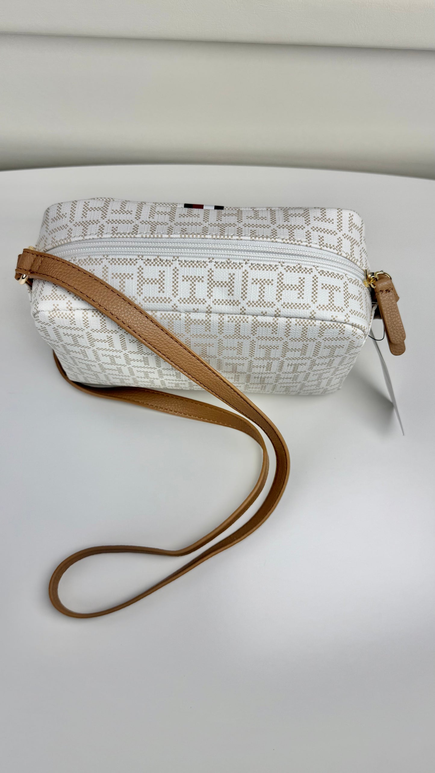 Tommy Hilfiger Crossbody Beige