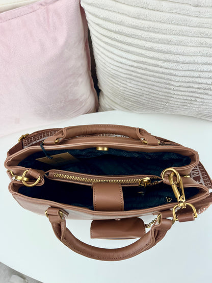 Steve Madden Satchel y Crossbody Café