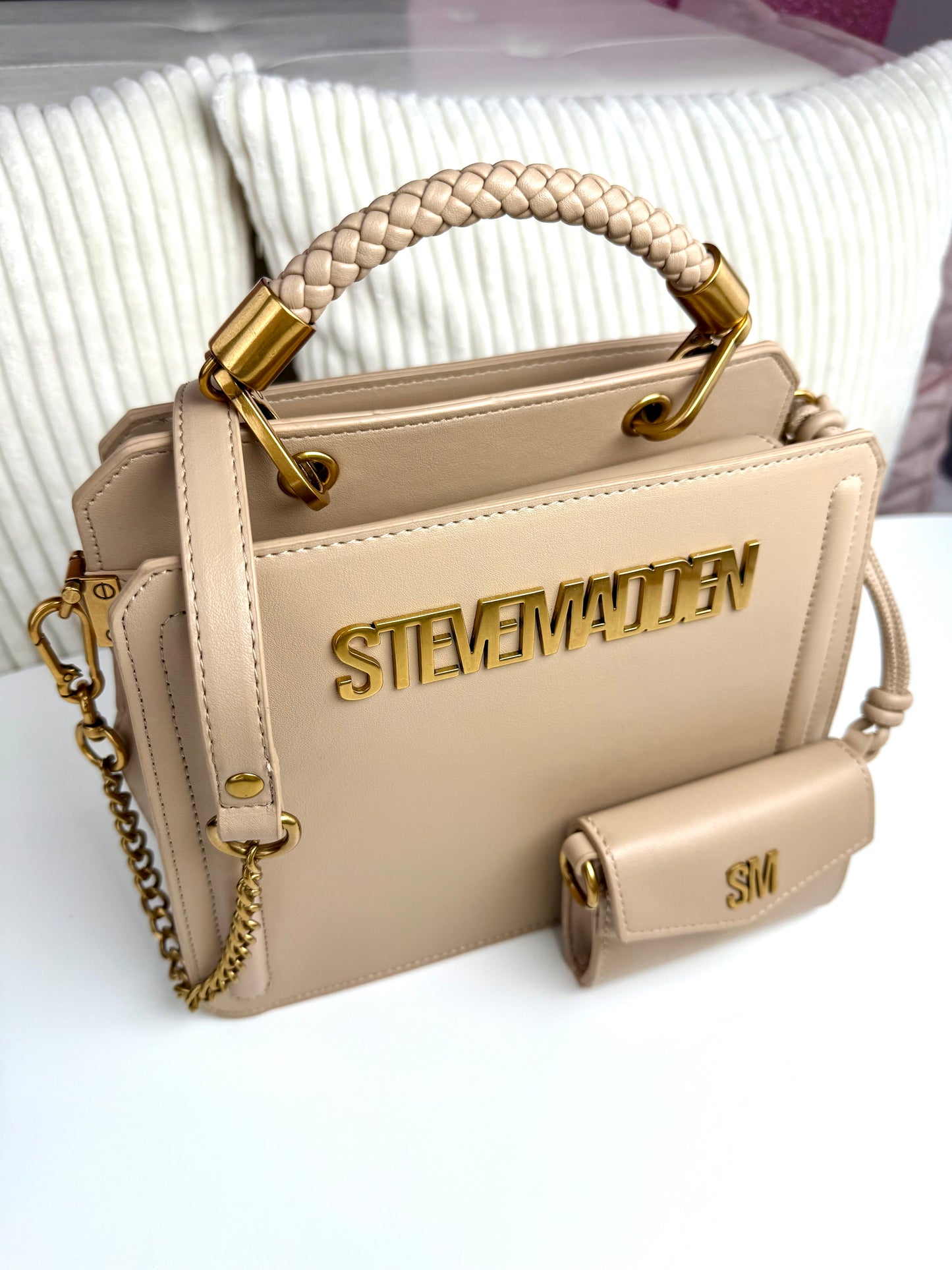 Steve Madden Crossbody Beige-Gold Luxury